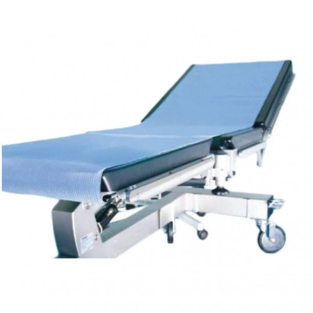 Serweta ochronna bib.-foliowa z perforacją złożona Matodrape szer. 51cm   51cm x 50cm