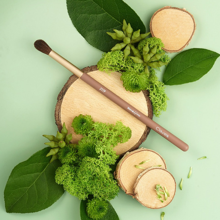 Pędzel do blendowania z włosia miękkiego - “Blend Hero” 217P